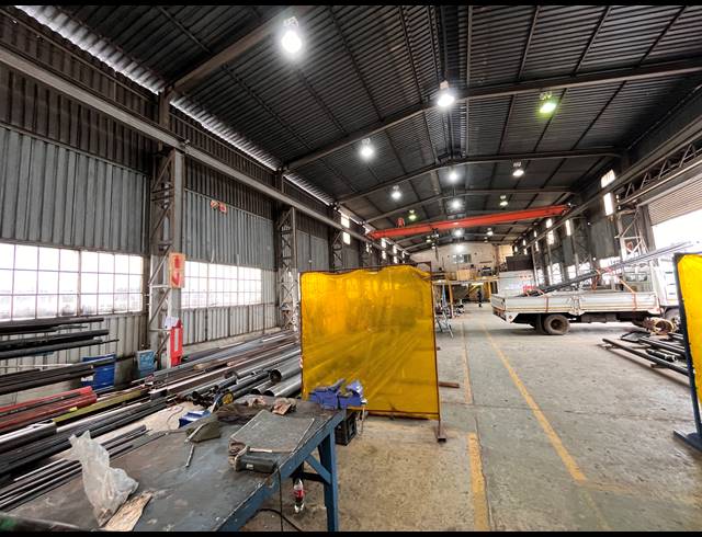1,100M² WAREHOUSE TO LET IN SEBENZA